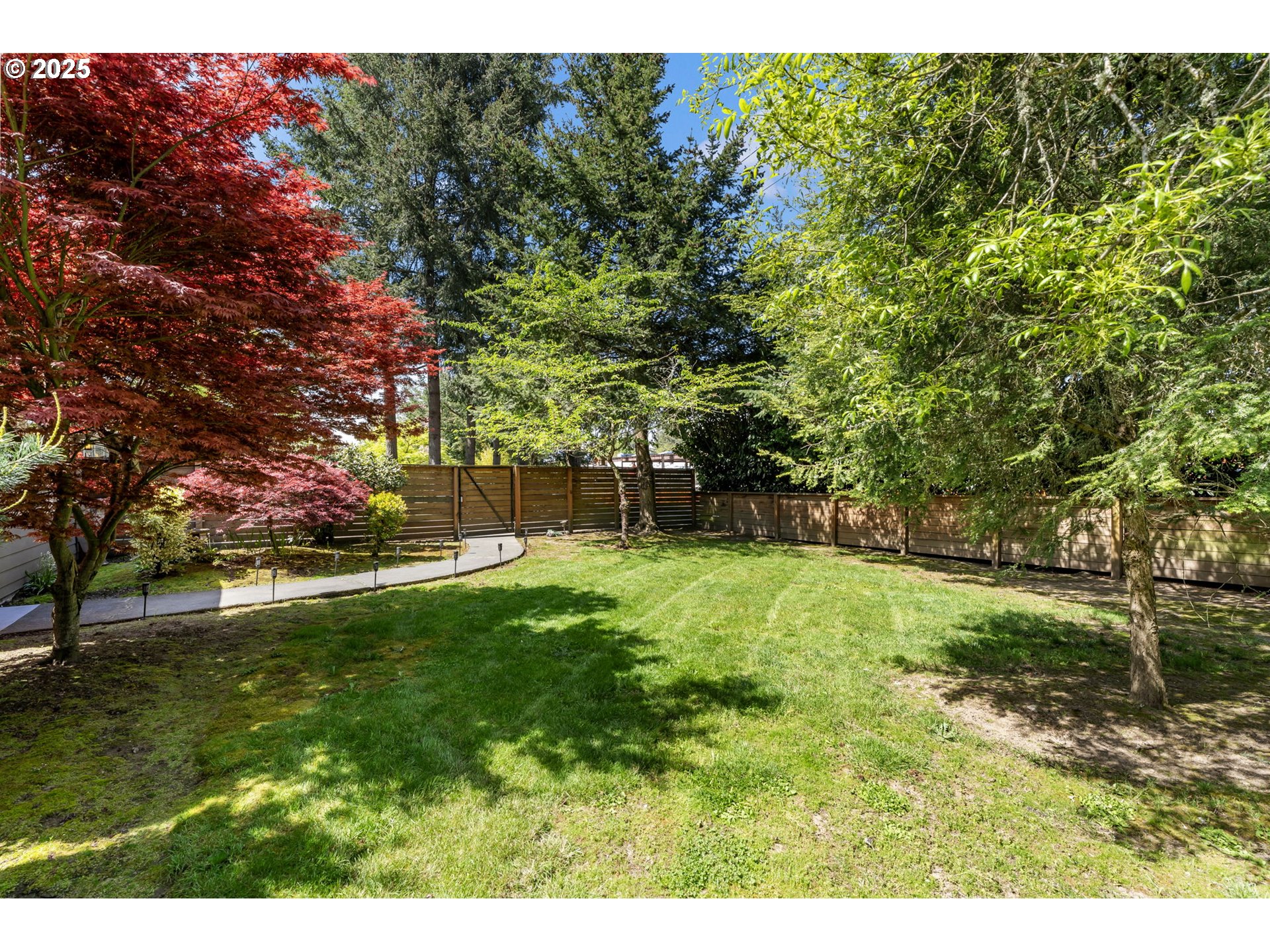 5200 Southwest Scholls Ferry Road Portland, OR 97225 - Photo 33 of 36 Front Yard