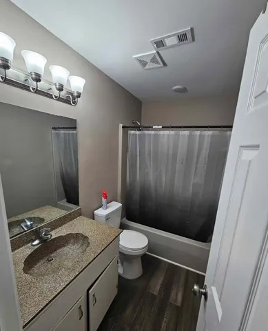 $582,400 | 1681 Baltimore Drive, Clarksville, TN 37043