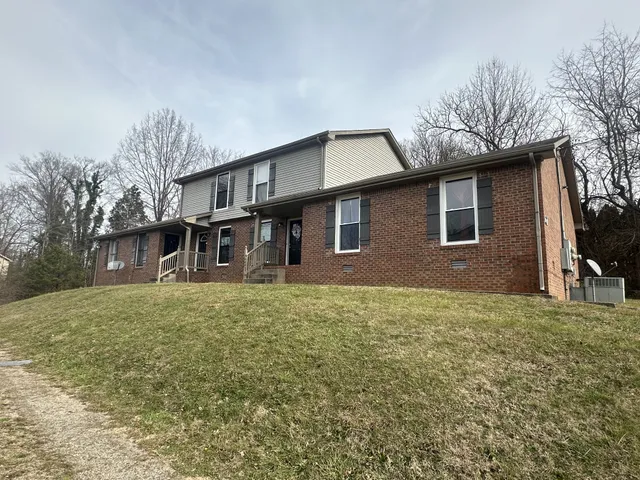 $582,400 | 1681 Baltimore Drive, Clarksville, TN 37043