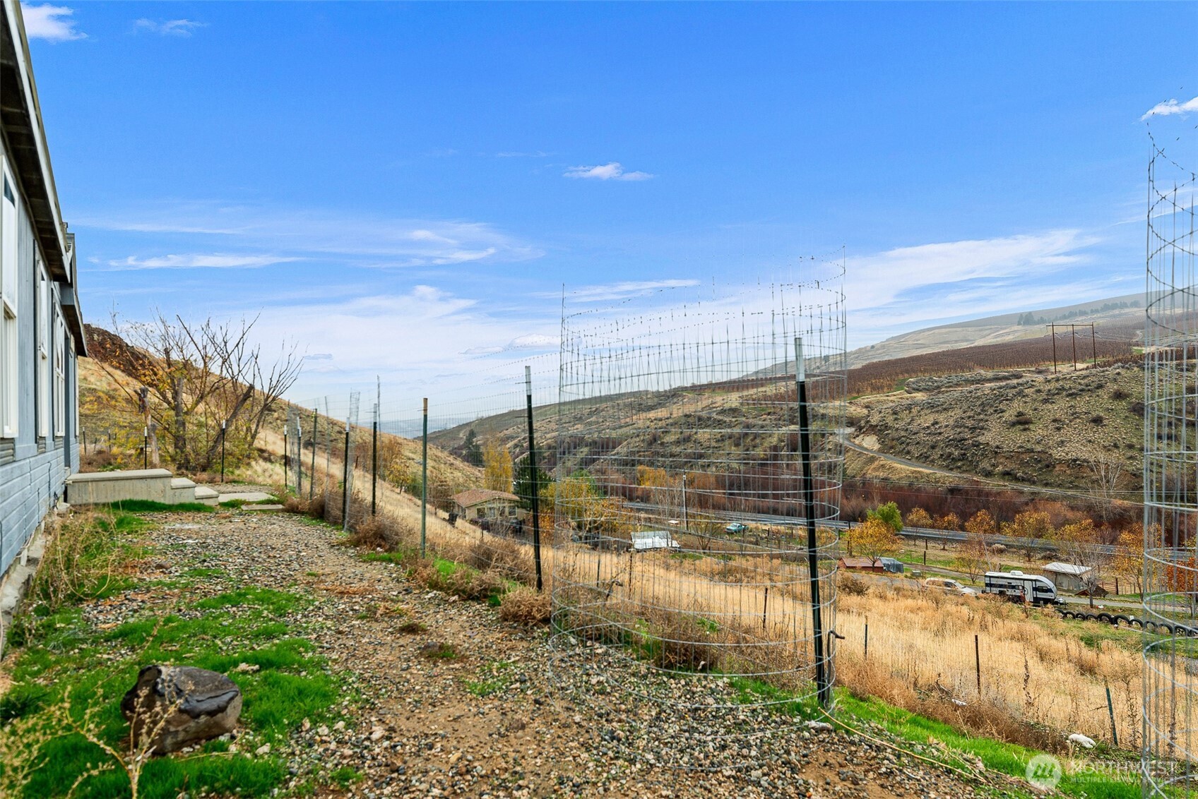 3570 Pinnacle Place Wenatchee, WA 98801 - Photo 29 of 35