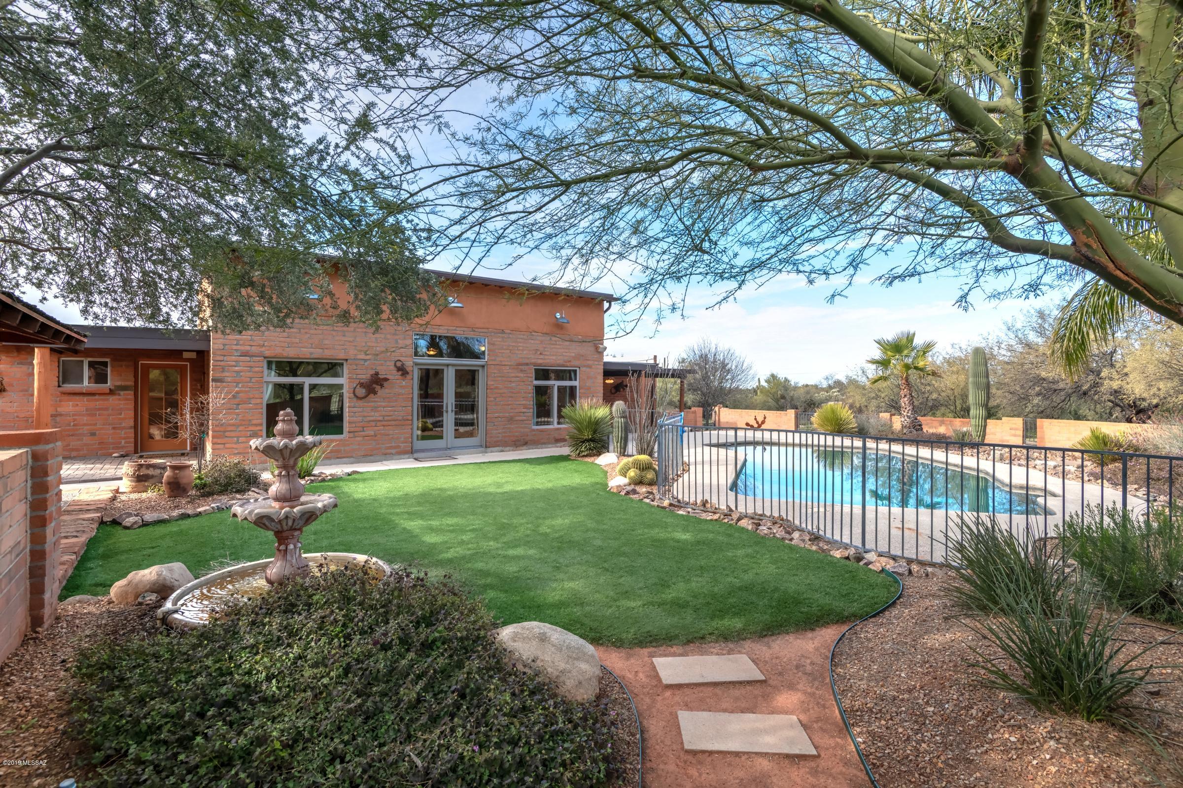 11390 North Shannon Road Tucson, AZ 85742 - Photo 1 of 32