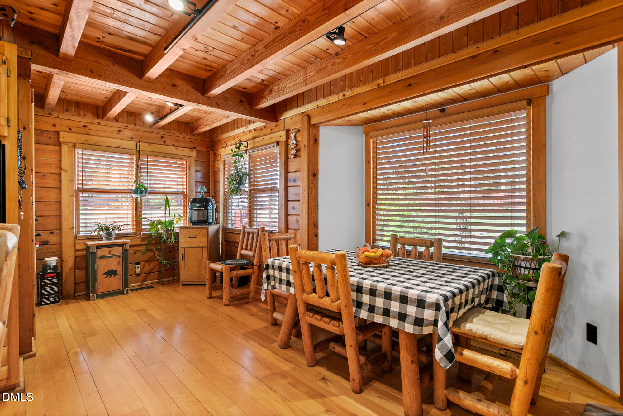 1750 Kerner Road Kernersville, NC 27284 - Photo 15 of 44 a outdoor dining space with furniture
