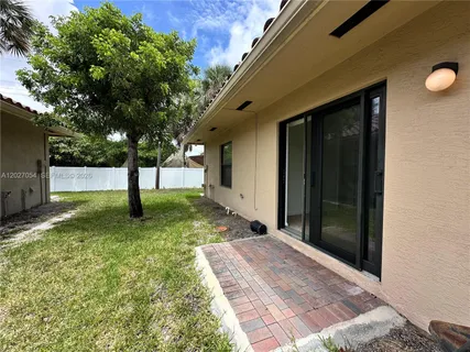 $1,895 | 1035 Northeast 10th Avenue, Unit 1, Fort Lauderdale, FL 33304