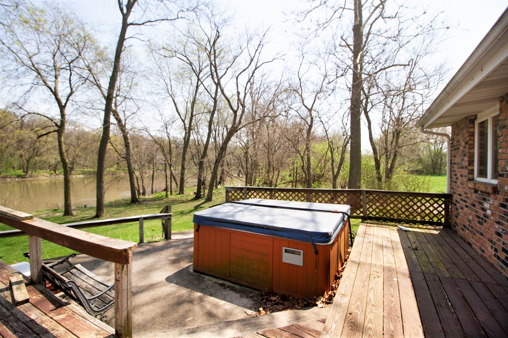 5585 River Road Kankakee, IL 60901 - Photo 17 of 30 a view of outdoor space with seating area