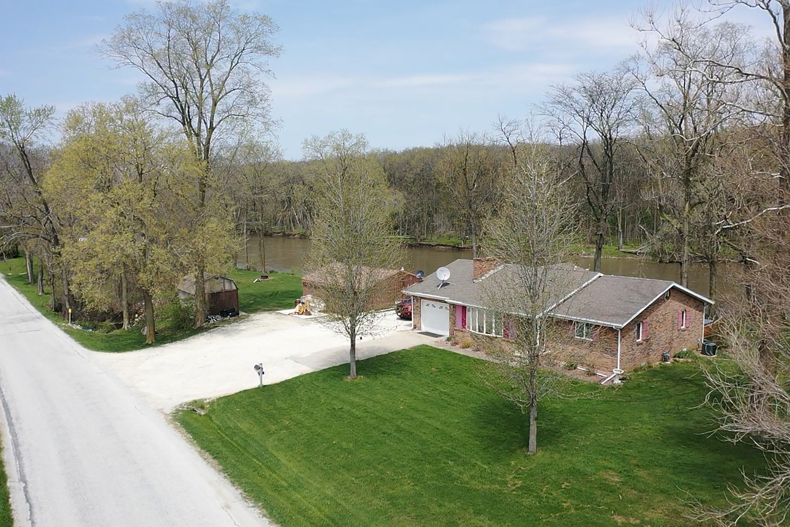 5585 River Road Kankakee, IL 60901 - Photo 24 of 30 a view of a house with a yard