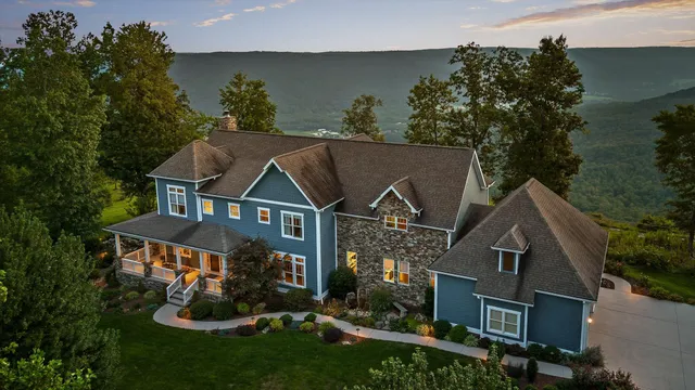 $1,800,000 | 190 Gray Fox Court, Jasper, TN 37347