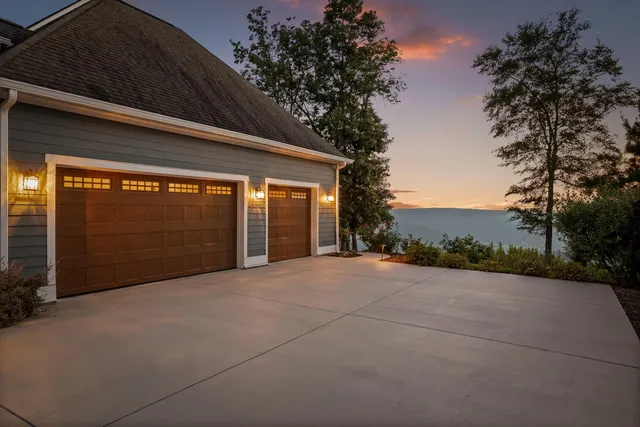 $1,800,000 | 190 Gray Fox Court, Jasper, TN 37347