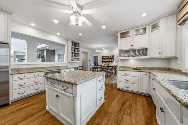 $949,900 | 16212 Maramel Drive, Homer Glen, IL 60491