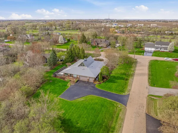$949,900 | 16212 Maramel Drive, Homer Glen, IL 60491