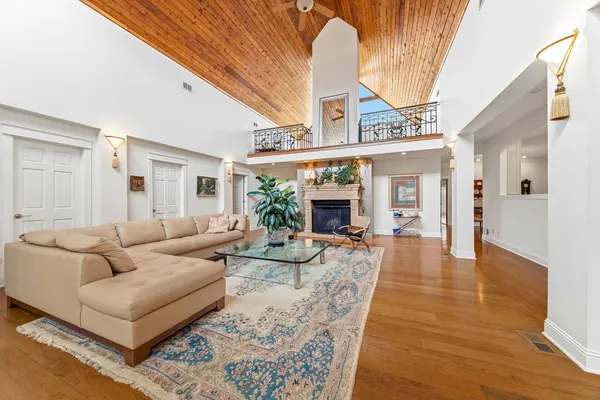 $949,900 | 16212 Maramel Drive, Homer Glen, IL 60491