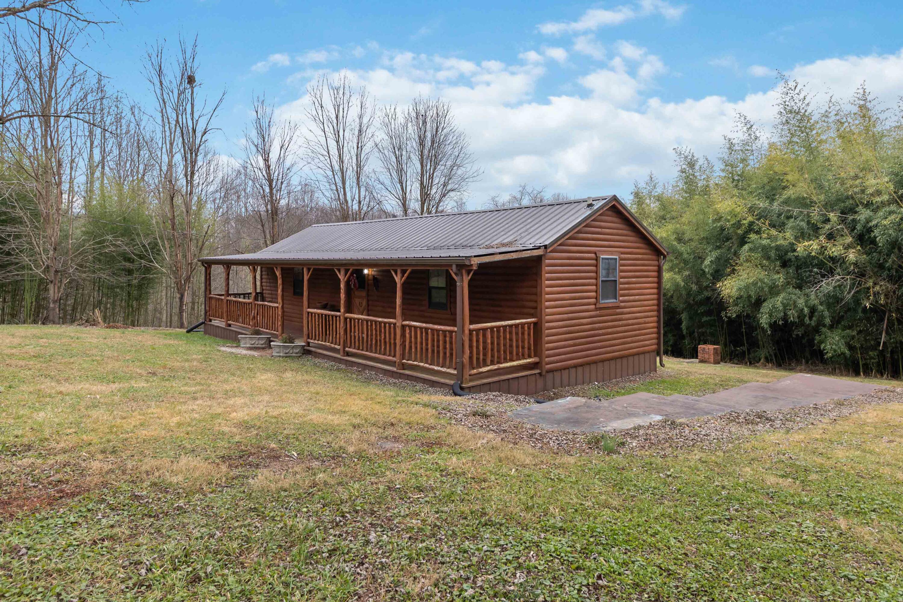 140 Sullivan Road London, KY 40744 - Photo 3 of 26 005