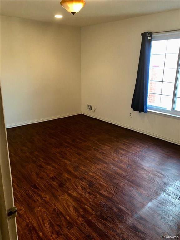 30268 Southfield Road, Unit 230 Southfield, MI 48076 - Photo 6 of 11