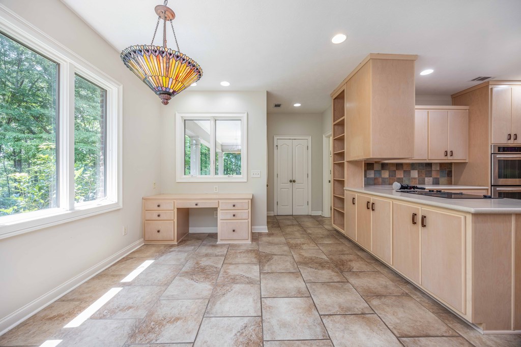 8017 Innisbrook Court Columbus, GA 31909 - Photo 15 of 76 Kitchen Dining