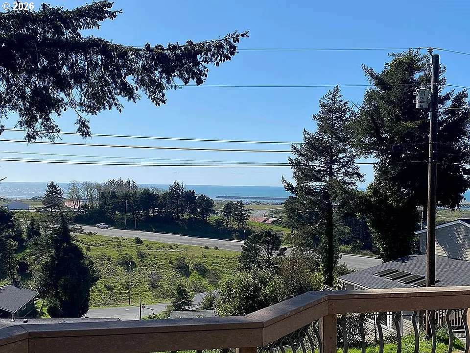 94287 June Street Gold Beach, OR 97444 - Photo 5 of 20