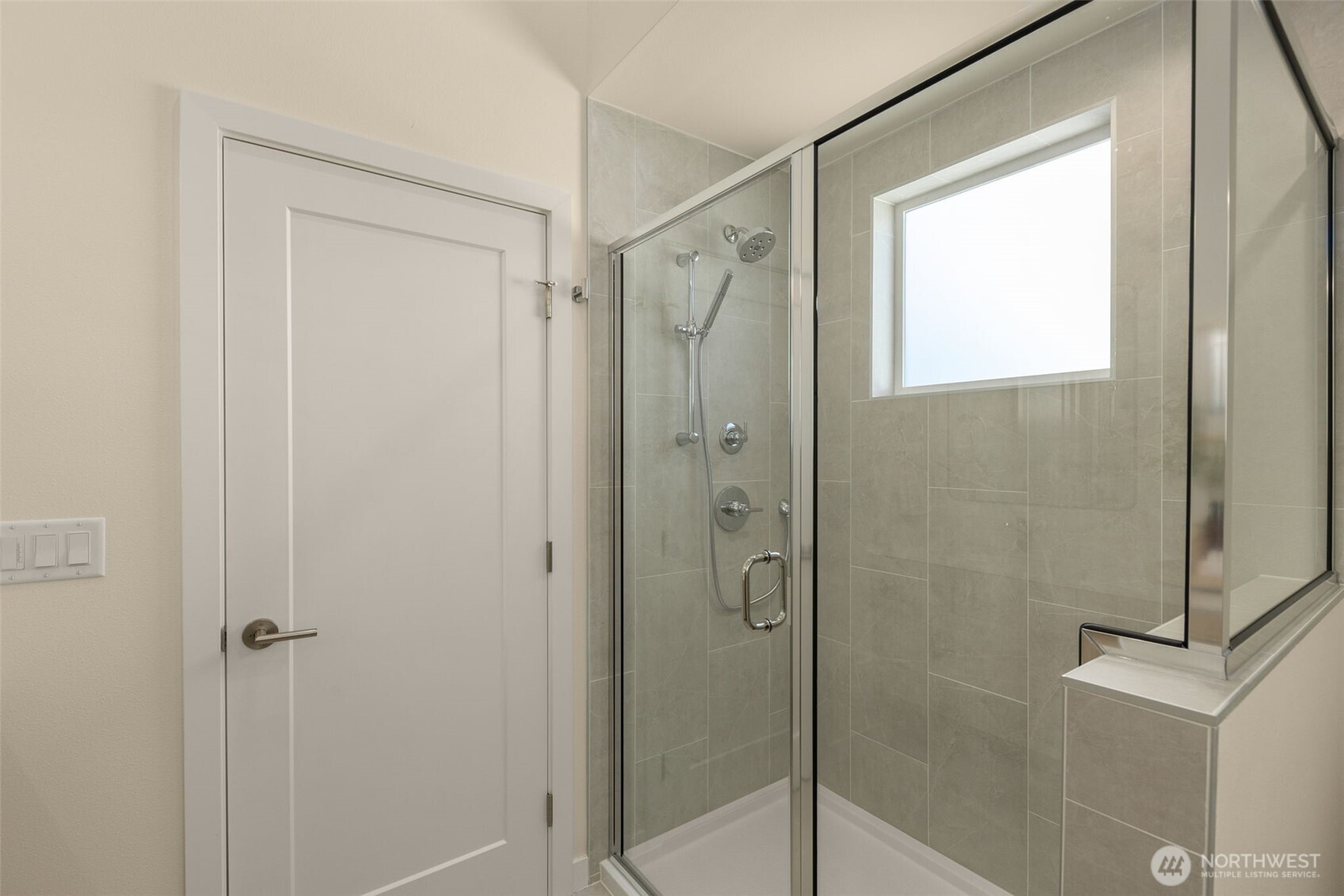 3916 South Juneau Street Seattle, WA 98118 - Photo 30 of 40 a bathroom with a shower and a sink