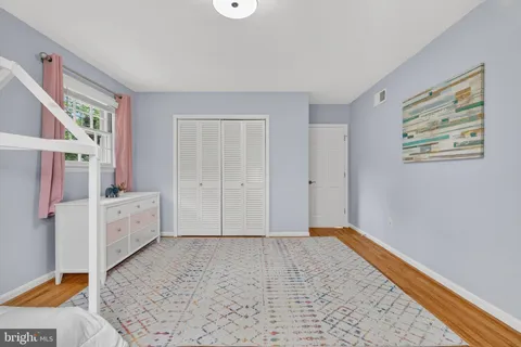 $1,250,000 | 915 North Overlook Drive, Alexandria, VA 22305