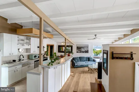 $775,000 | 8904 Camfield Drive, Alexandria, VA 22308