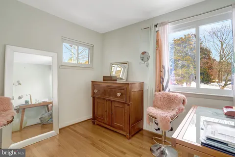 $775,000 | 8904 Camfield Drive, Alexandria, VA 22308