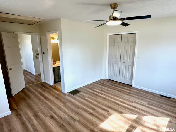 $160,000 | 585 Cherry Street, Jacksonville, IL 62650
