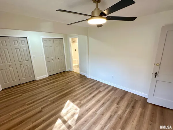 $160,000 | 585 Cherry Street, Jacksonville, IL 62650