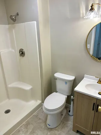 $160,000 | 585 Cherry Street, Jacksonville, IL 62650