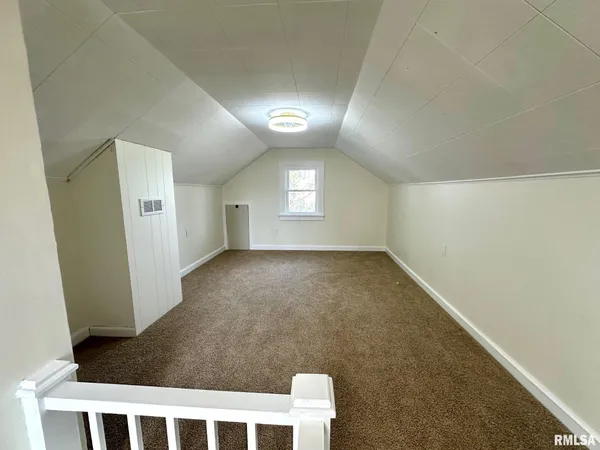 $160,000 | 585 Cherry Street, Jacksonville, IL 62650