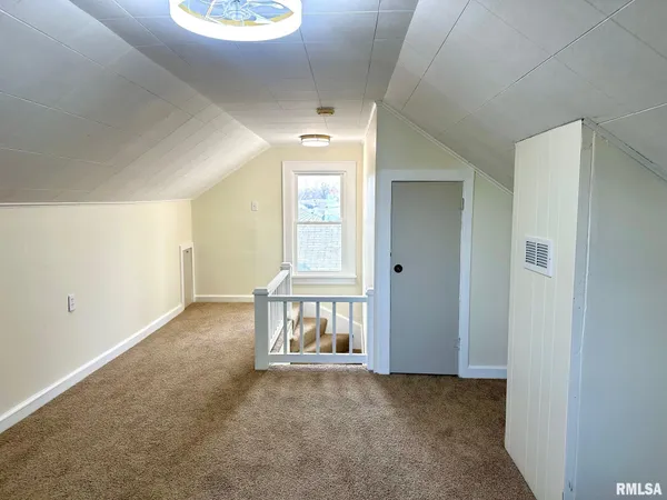 $160,000 | 585 Cherry Street, Jacksonville, IL 62650