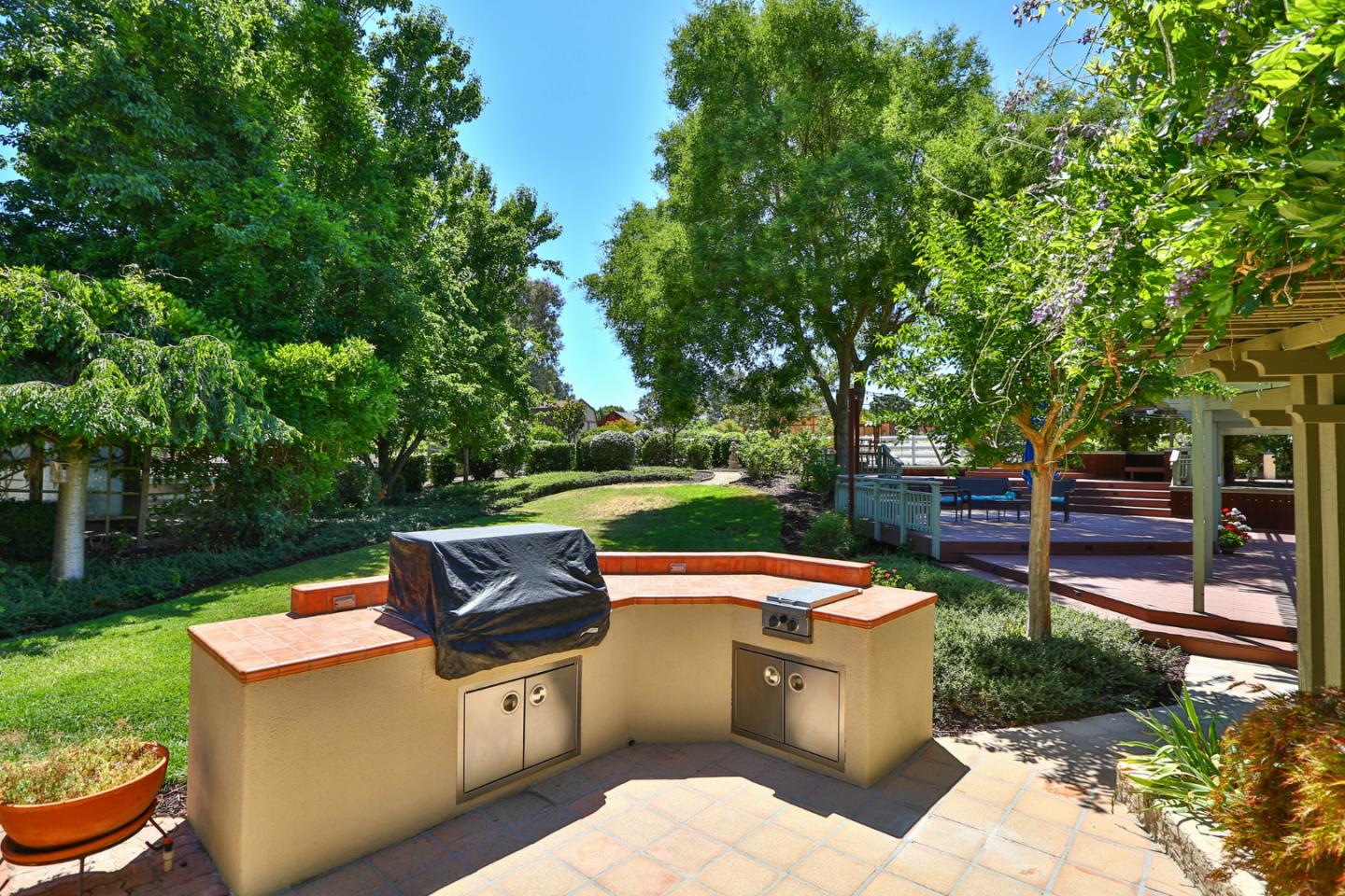 2000 Day Road Gilroy, CA 95020 - Photo 28 of 51 a backyard of a house with outdoor seating