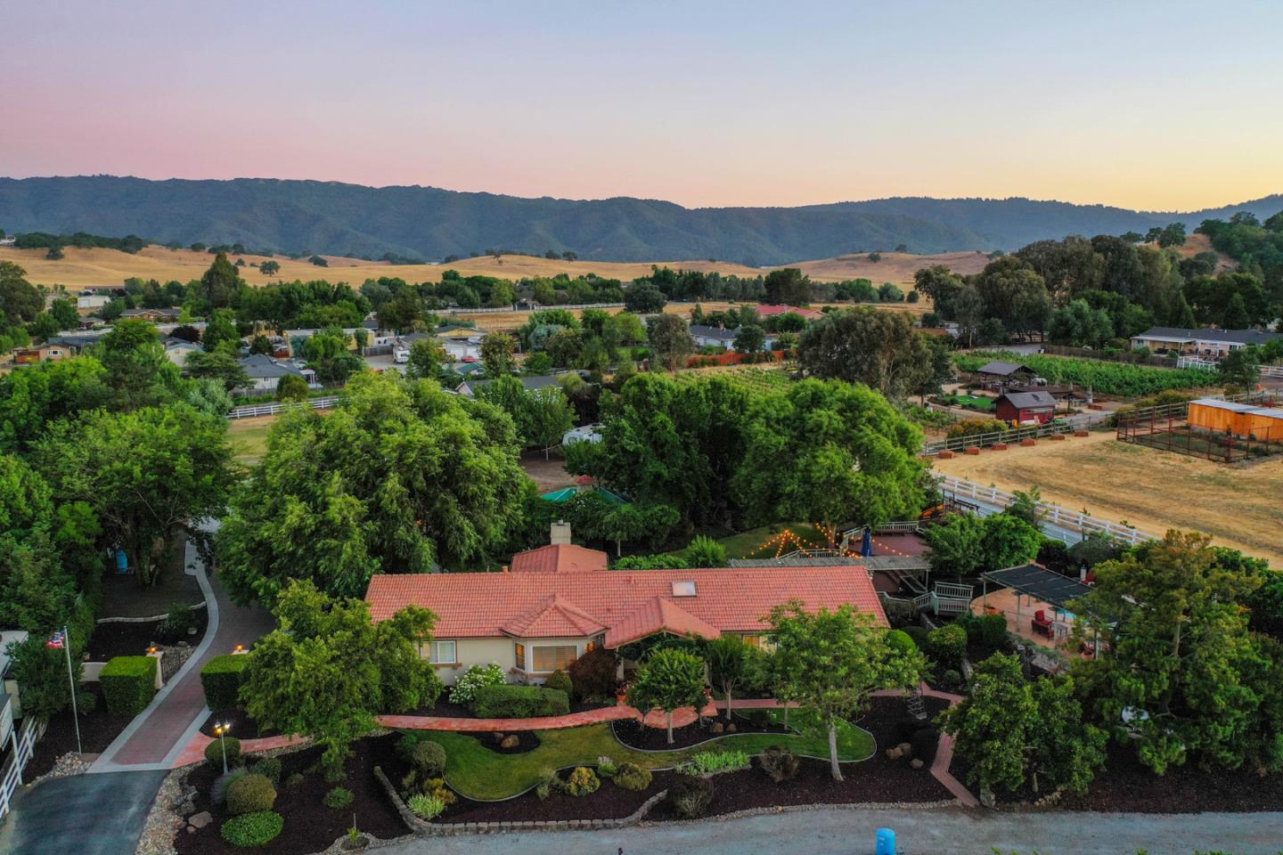 2000 Day Road Gilroy, CA 95020 - Photo 49 of 51