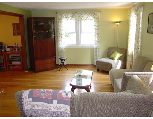 1 Spruce Road Medway, MA 02053 - Photo 8 of 11