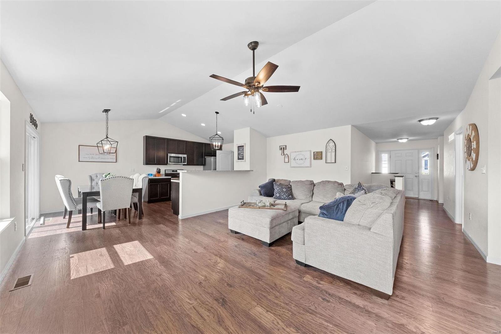 3154 Willow Point Drive Imperial, MO 63052 - Photo 3 of 14