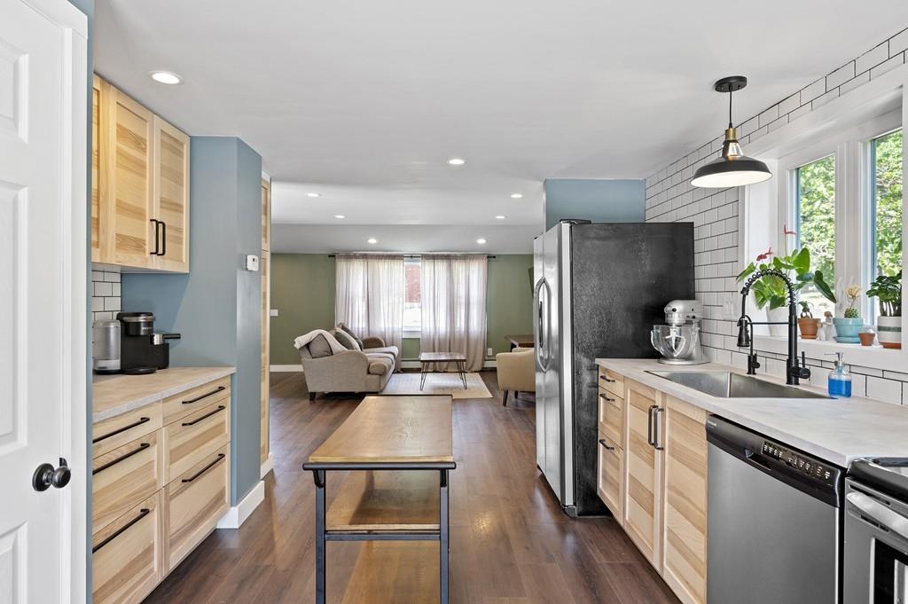 12 Main Street Mendon, MA 01756 - Photo 4 of 30