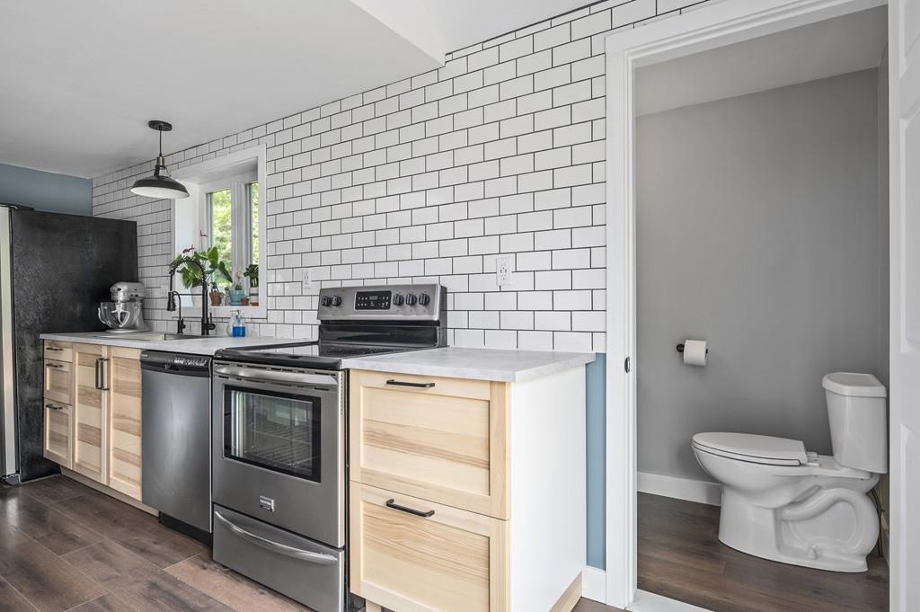 12 Main Street Mendon, MA 01756 - Photo 6 of 30