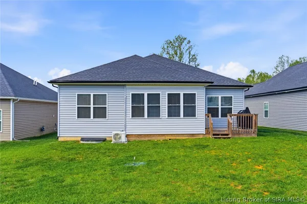 $324,000 | 1121 Poplar Trace Way, Corydon, IN 47112