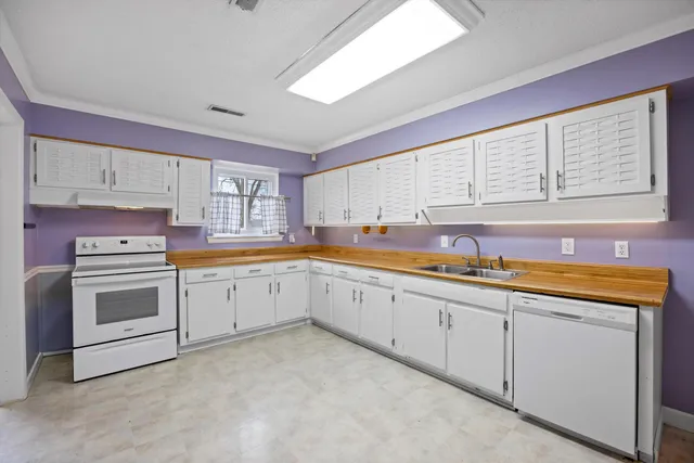 $319,900 | 1331 Cloverdale Circle, Hixson, TN 37343