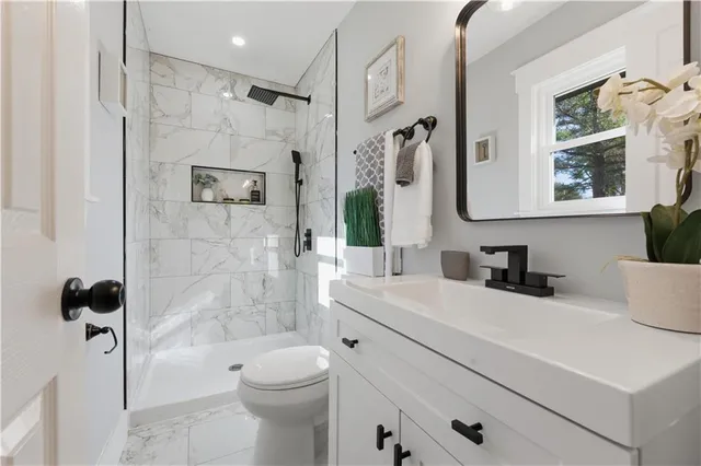 $267,900 | 2087 Chestnut Way, Lithia Springs, GA 30122