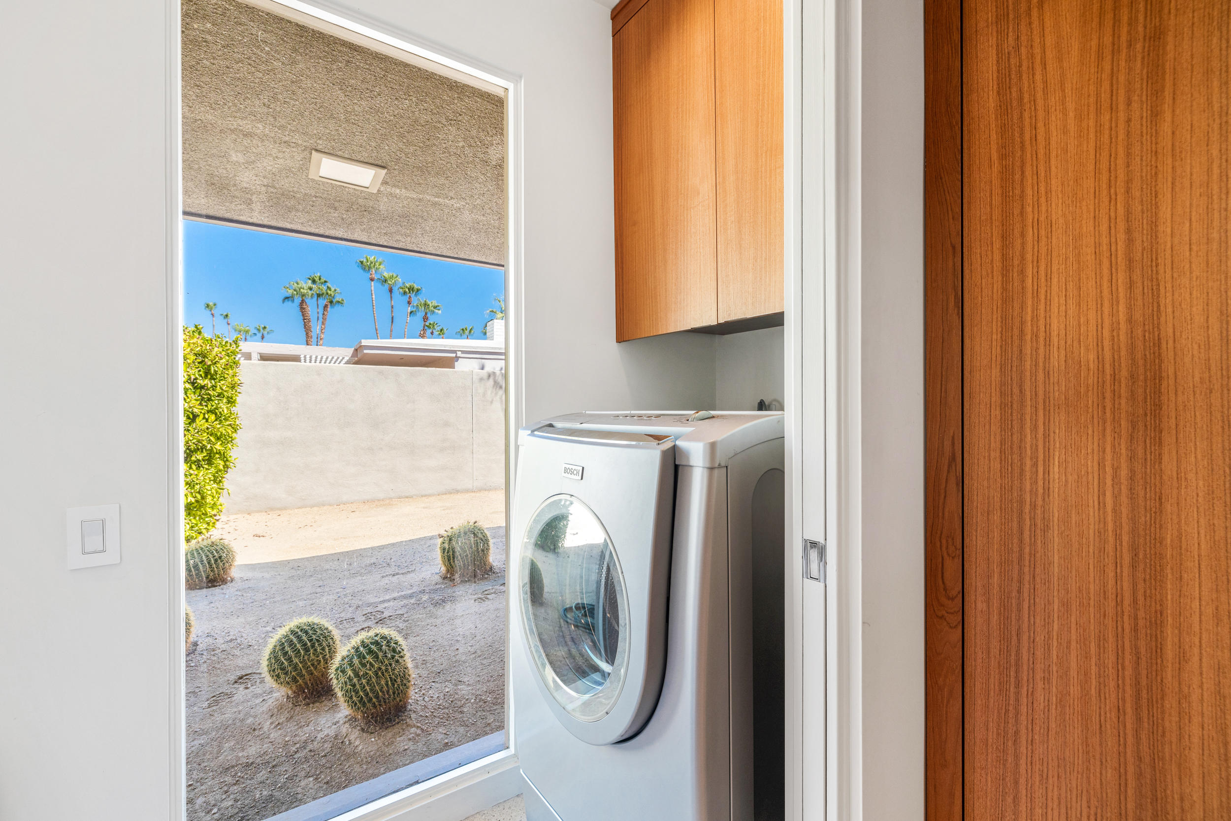 70411 Pecos Road Rancho Mirage, CA 92270 - Photo 14 of 44 a utility room with dryer and washer
