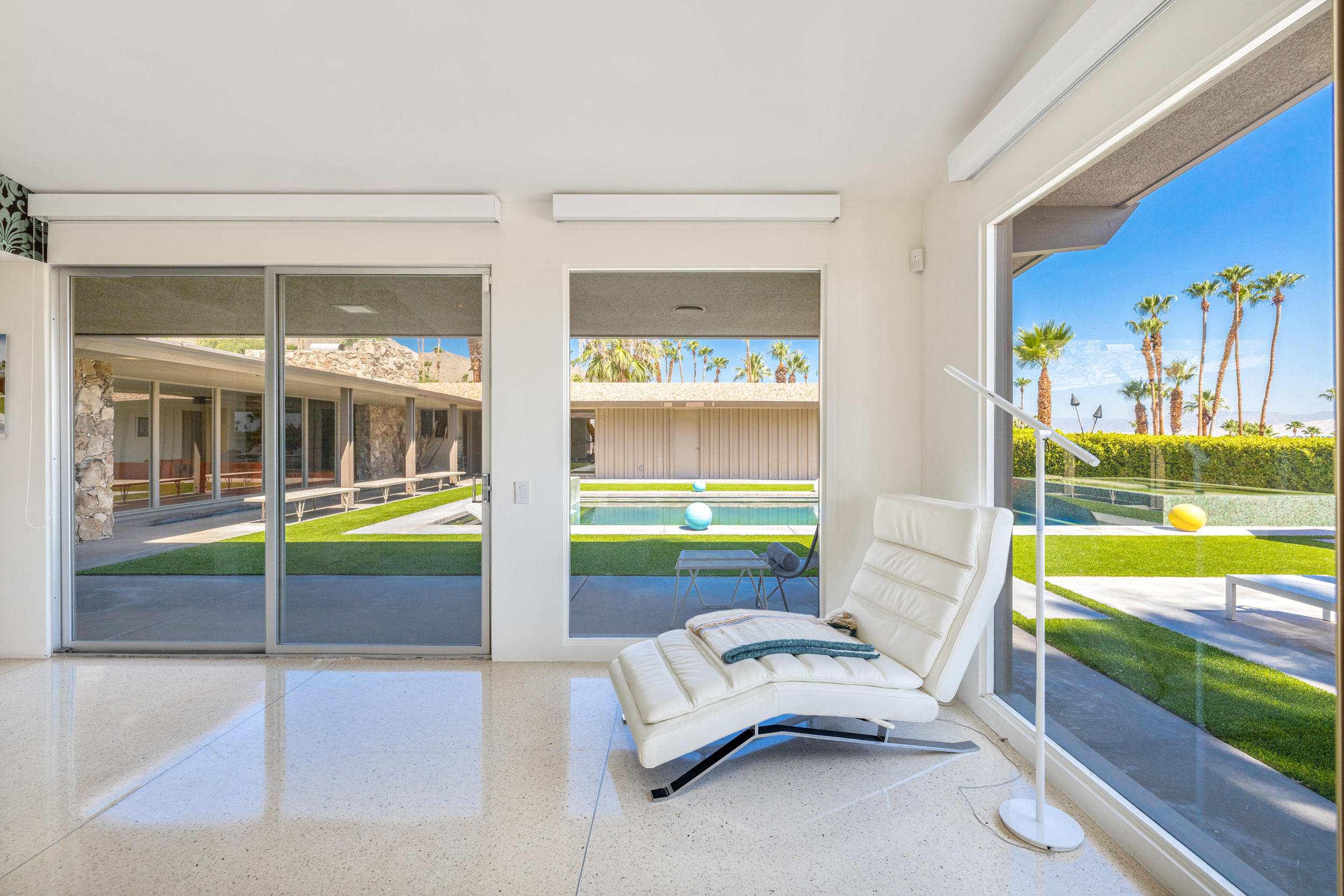 70411 Pecos Road Rancho Mirage, CA 92270 - Photo 19 of 44 a bathroom with a tub and view