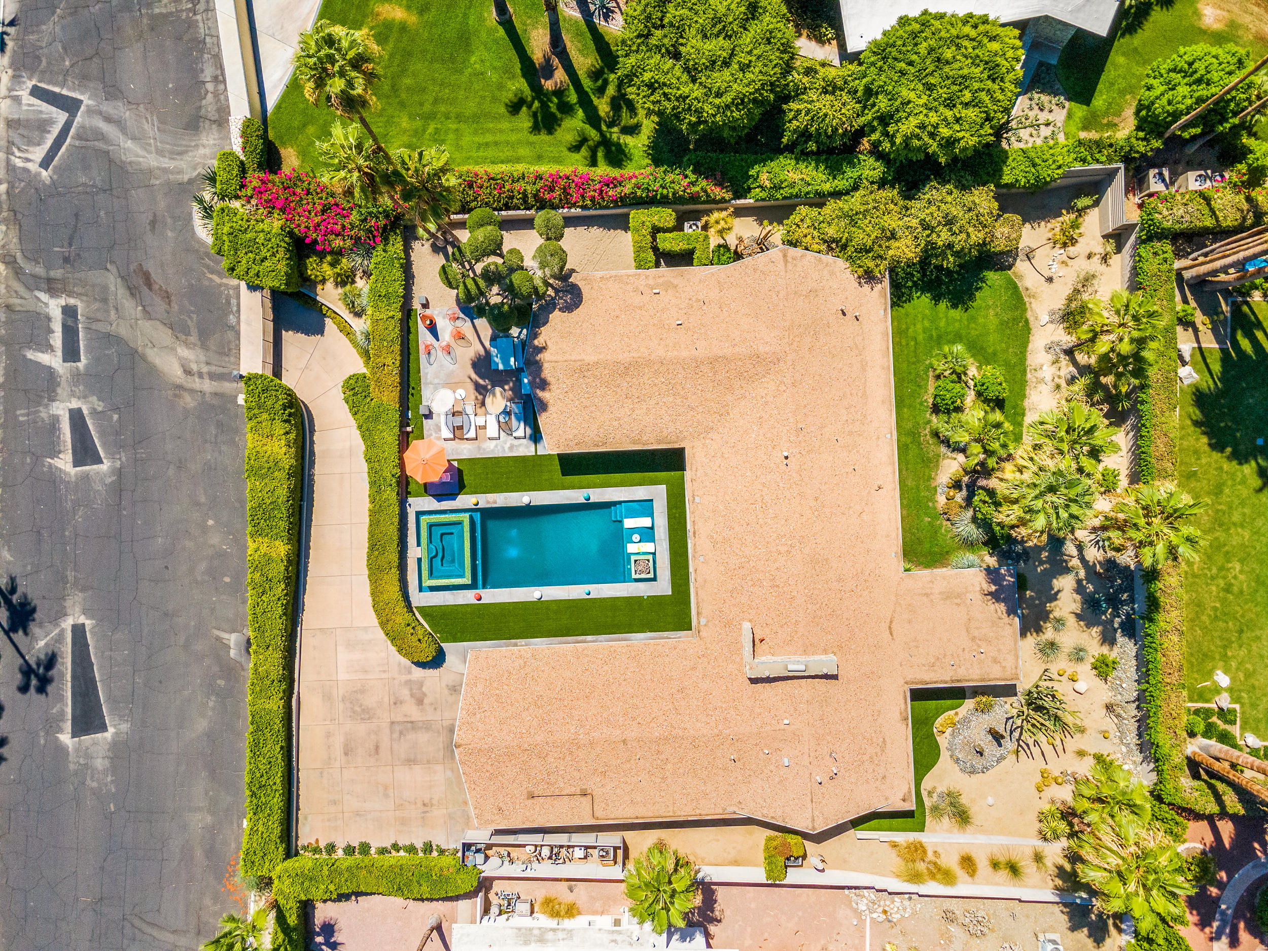 70411 Pecos Road Rancho Mirage, CA 92270 - Photo 44 of 44 a bird view of a house