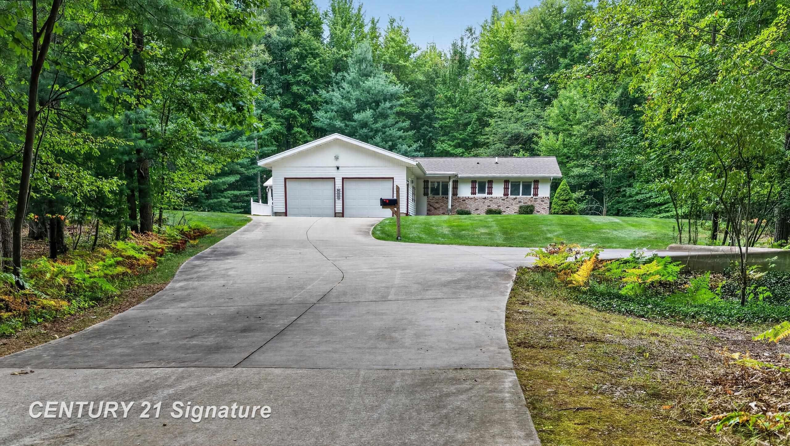 3846 East Monroe Road Midland, MI 48642 - Photo 1 of 61 Gallery Image 1