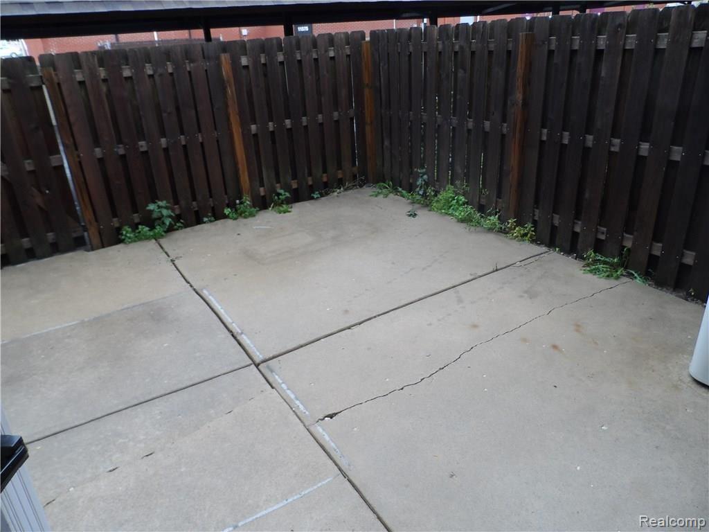 31087 Hoover Road Warren, MI 48093 - Photo 13 of 33 SAM_1219.JPG