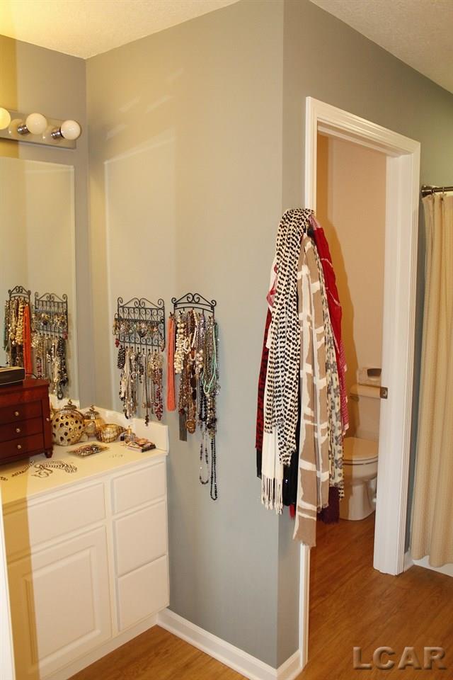 588 Ridge Lane, Unit B Tecumseh, MI 49286 - Photo 12 of 17 Gallery Image 12