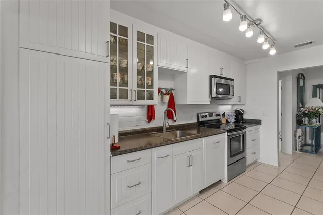 $3,200 | 235 Southampton Lane, Unit 276, Venice, FL 34293