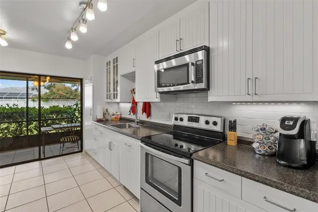 $3,200 | 235 Southampton Lane, Unit 276, Venice, FL 34293