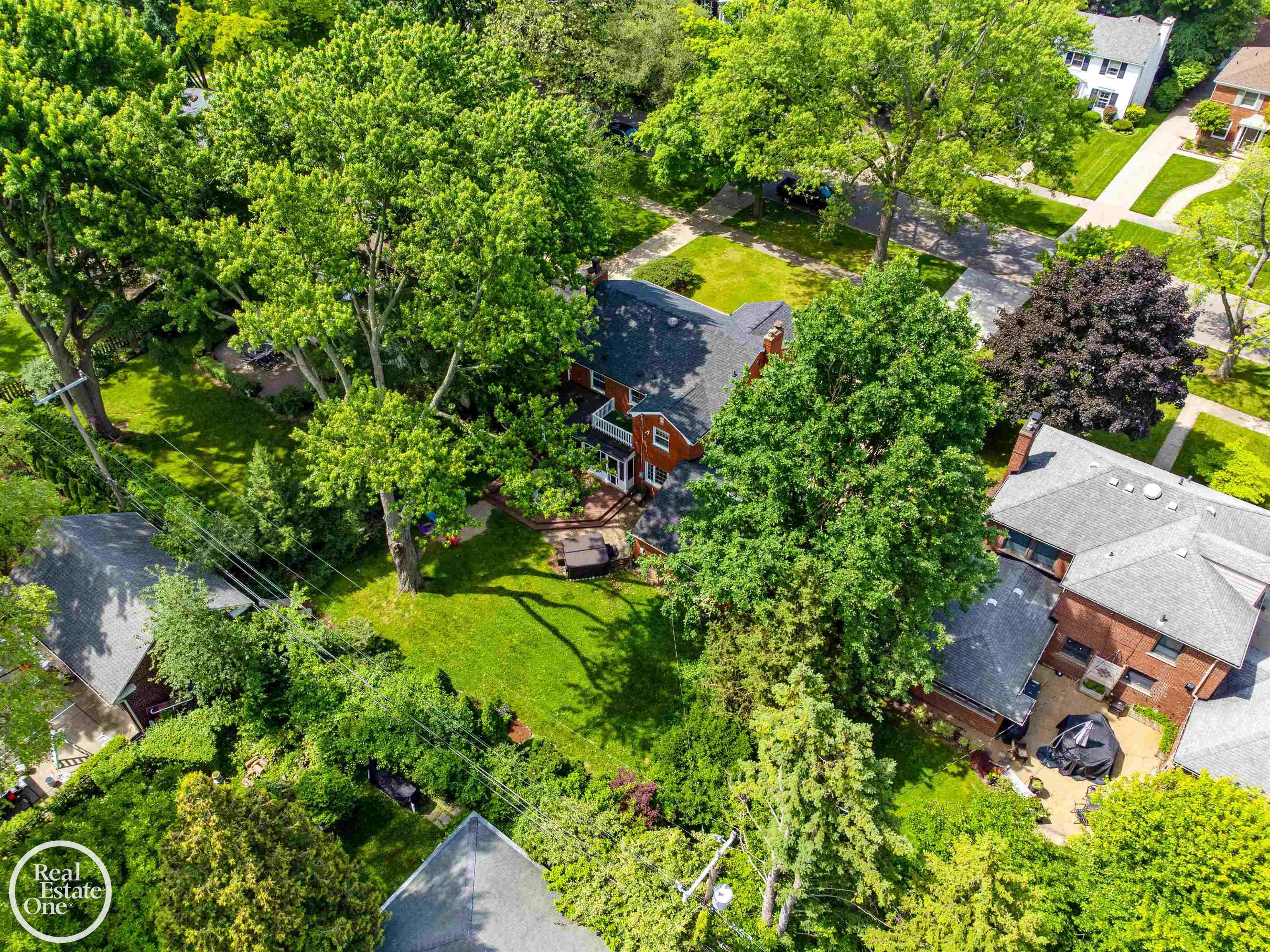 1022 Whittier Road Grosse Pointe, MI 48230 - Photo 49 of 57 50144971-12fc3144-4931-4ffc-9538-12cb893ca1e3.JPG