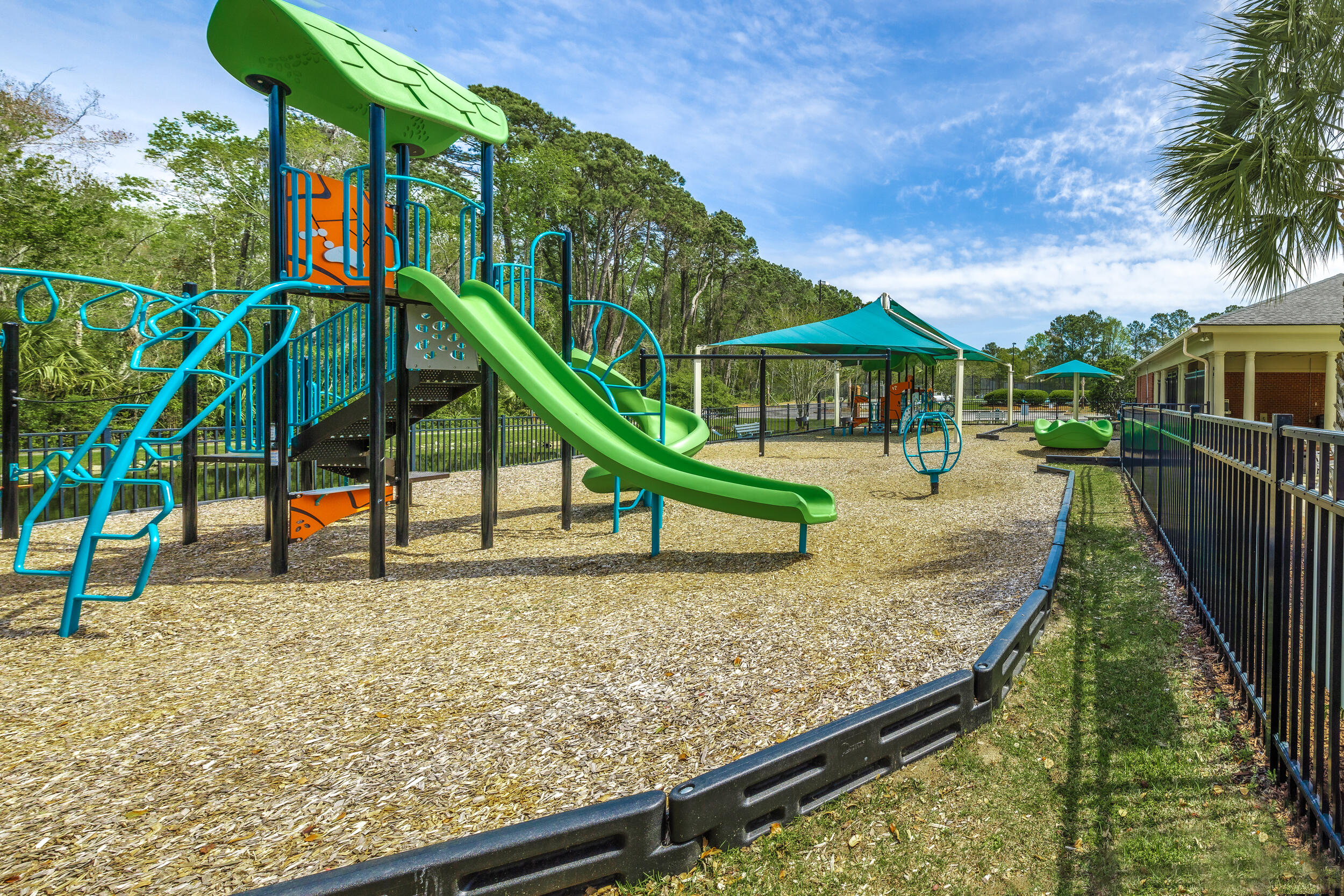 1177 Old Ivy Way Mount Pleasant, SC 29466 - Photo 29 of 33 57_1177 old ivy way-amenities-008