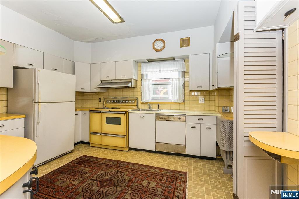 87 High Street Glen Ridge, NJ 07028 - Photo 21 of 40