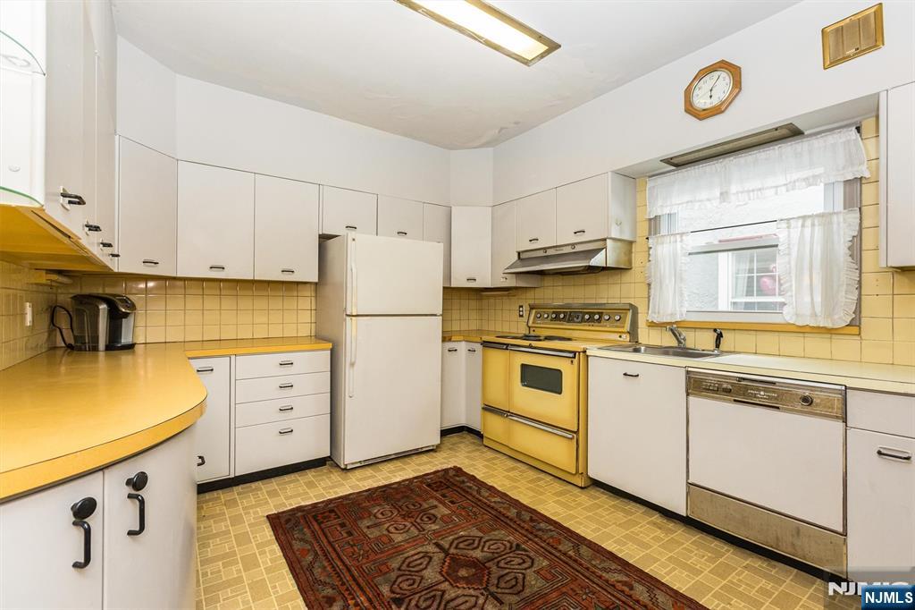 87 High Street Glen Ridge, NJ 07028 - Photo 22 of 40