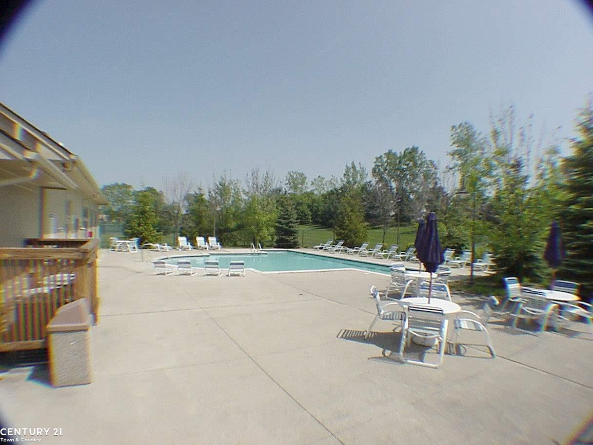2179 Rochelle Park Drive, Unit 64 Rochester Hills, MI 48309 - Photo 23 of 25