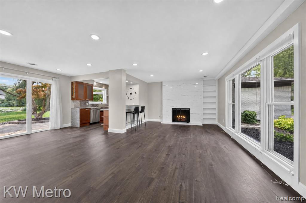 4251 Derry Road Bloomfield Hills, MI 48302 - Photo 4 of 22 Gallery Image 4